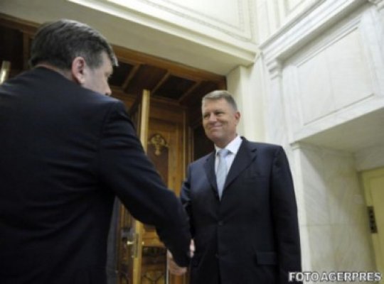 Antonescu, despre Iohannis: Nu e amicul meu